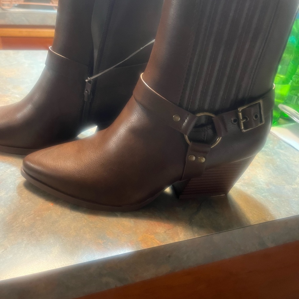 Soda Dark Brown Heeled Boots